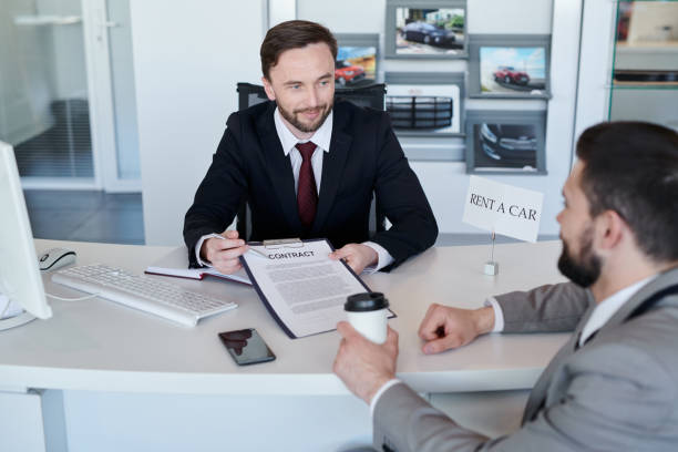 Продажа автомобиля без снятия с учета: как обезопасить себя при сделке по договору купли-продажи
